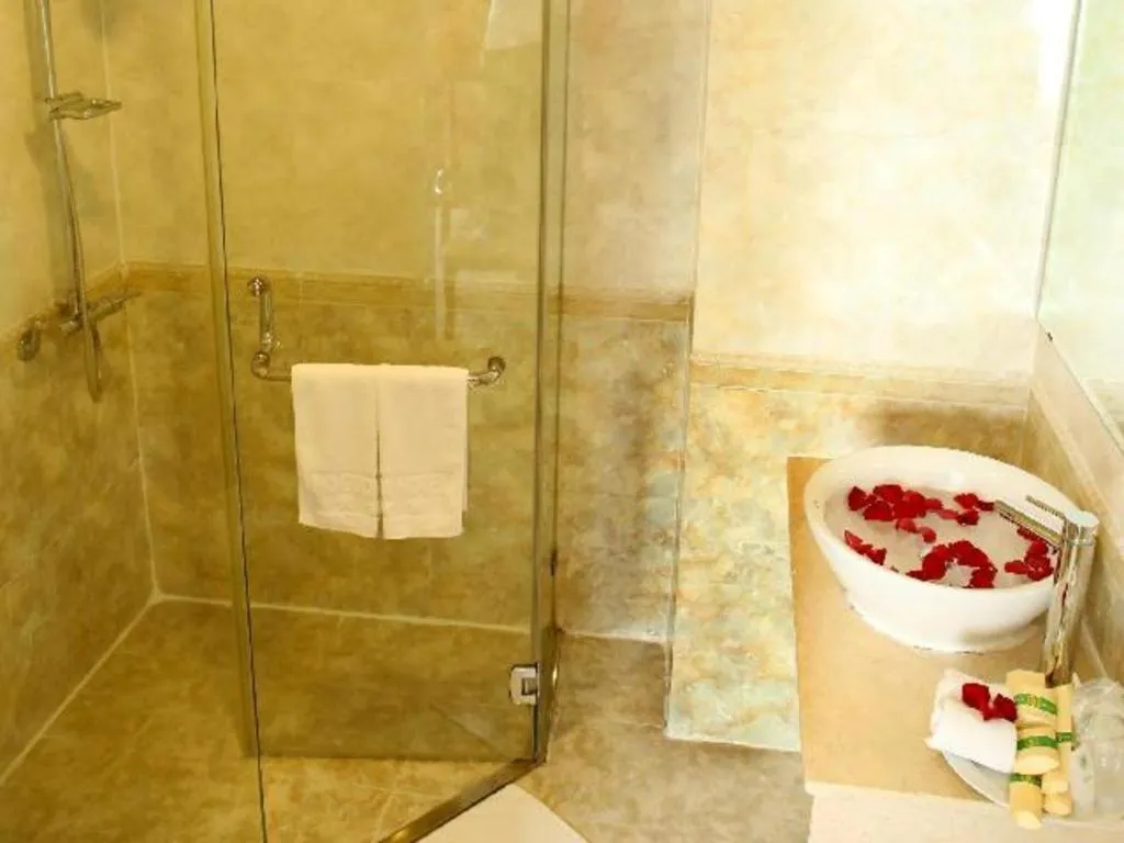 Lenid De Ho Guom Hotel