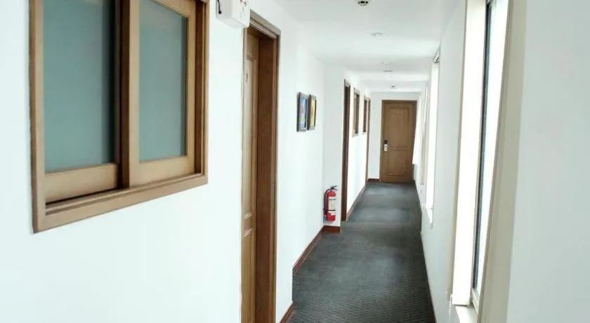 Lenid De Ho Guom Hotel