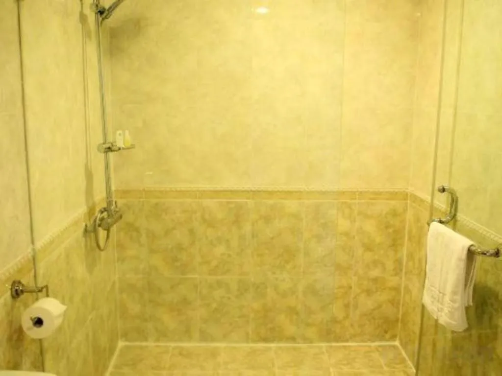 Lenid De Ho Guom Hotel