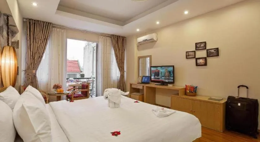 Bed in Hanoi Impressive Hotel