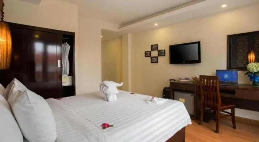 Bed in Hanoi Impressive Hotel