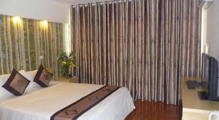 Bed in Hanoi Impressive Hotel