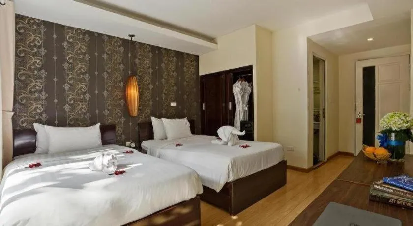 Bed in Hanoi Impressive Hotel