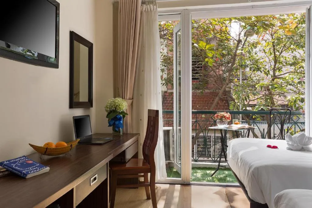 Bed in Hanoi Impressive Hotel