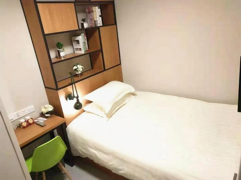 Bed in Jinjiang Inn Style Ningbo Railway Station