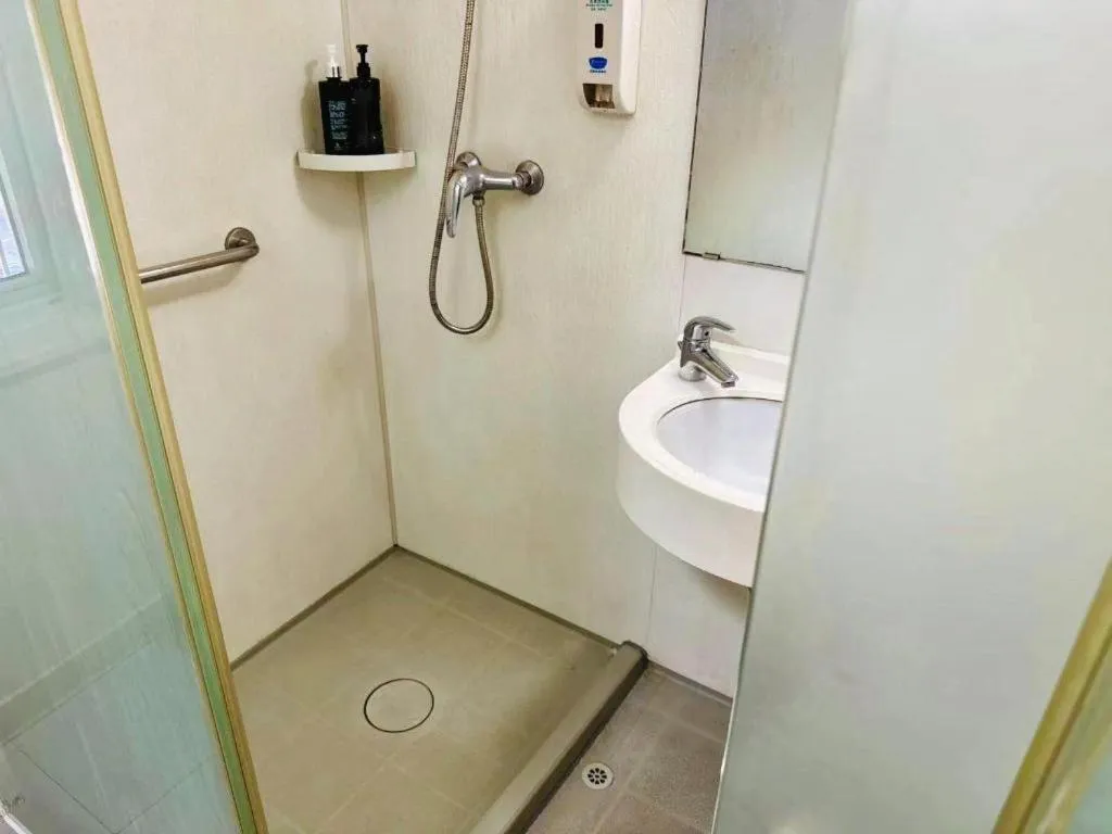 Jinjiang Inn Style Ningbo Railway Station