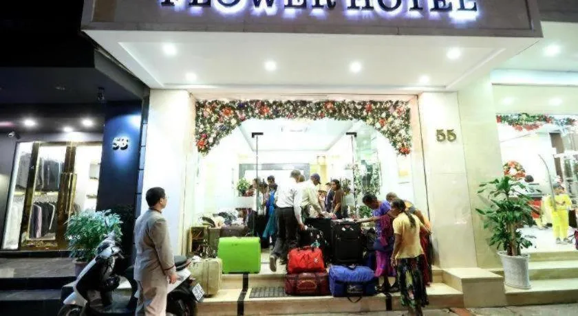 Flower Hotel