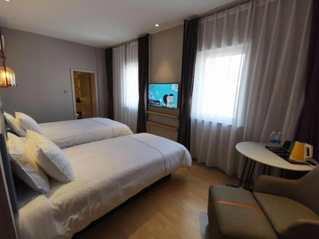 Bed in Jinjiang Inn Tianjin Station Jinwan Square