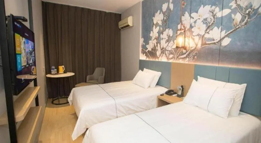 Bed in Jinjiang Inn Tianjin Station Jinwan Square