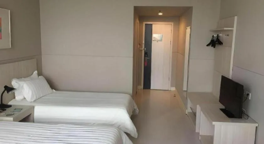 Bed in Jinjiang Inn Shanghai Songjiang University Town