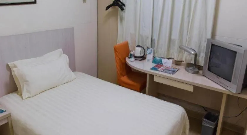 Bed in Jinjiang Inn Shanghai Songjiang University Town