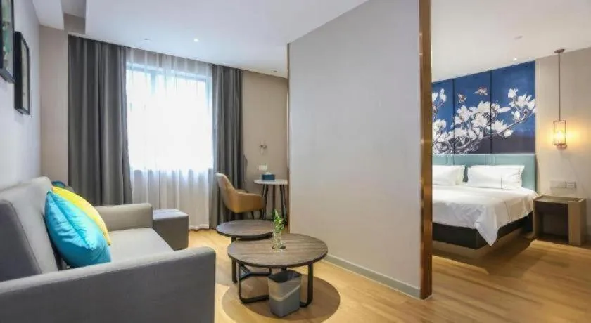 Bed in Jinjiang Inn Chengdu Kuanzhai Alley Jinxianqiao