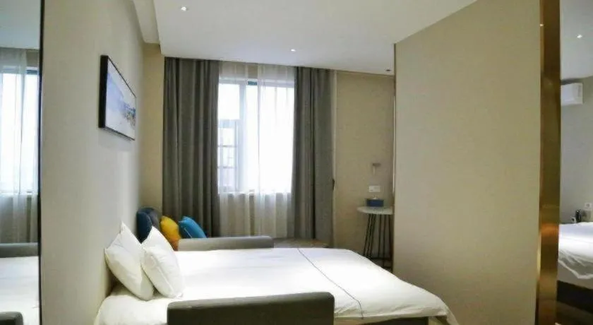 Bed in Jinjiang Inn Chengdu Kuanzhai Alley Jinxianqiao