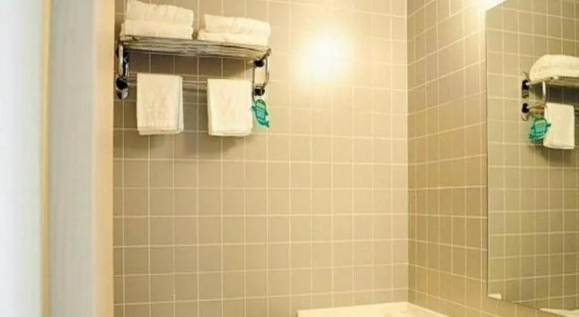 Jinjiang Inn Wuhan Hanjiang Road Metro Station Jiangtan Pedestrian Street