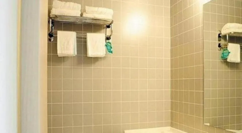 Jinjiang Inn Wuhan Hanjiang Road Metro Station Jiangtan Pedestrian Street