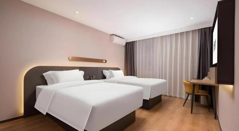 Bed in Jinjiang Inn Wuhan Hanjiang Road Metro Station Jiangtan Pedestrian Street