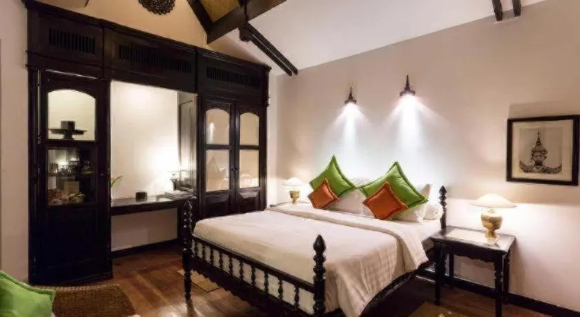 Bed in Angkor Village Resort & Spa