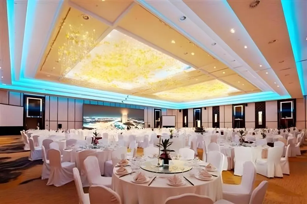 New Century Hangzhou Grand Hotel