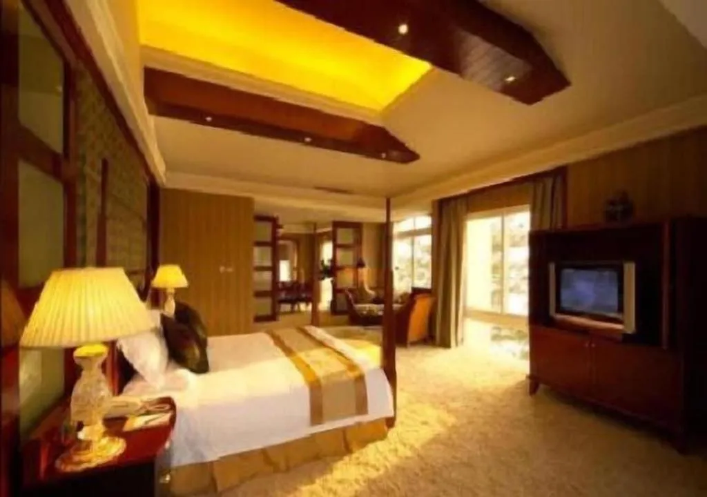 Bed in New Century Hotel Taizhou