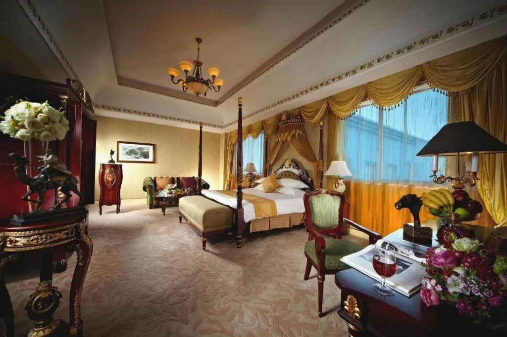 Bed in New Century Hotel Taizhou