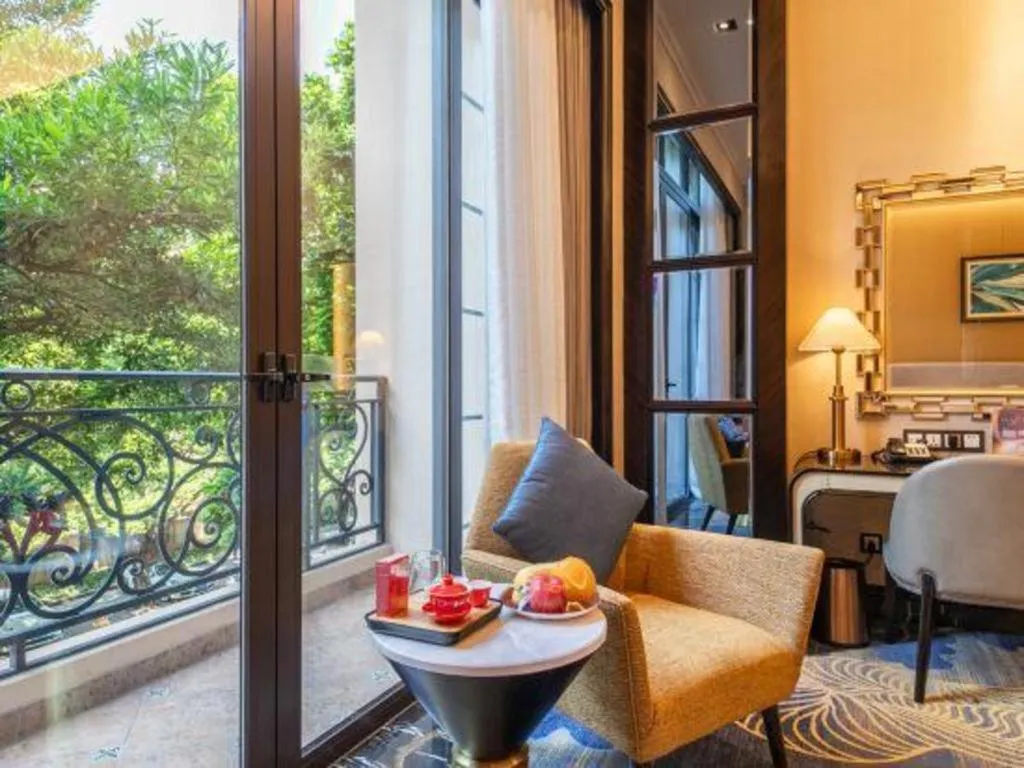 Bed in Chateau StarRiver Guangzhou Peninsula