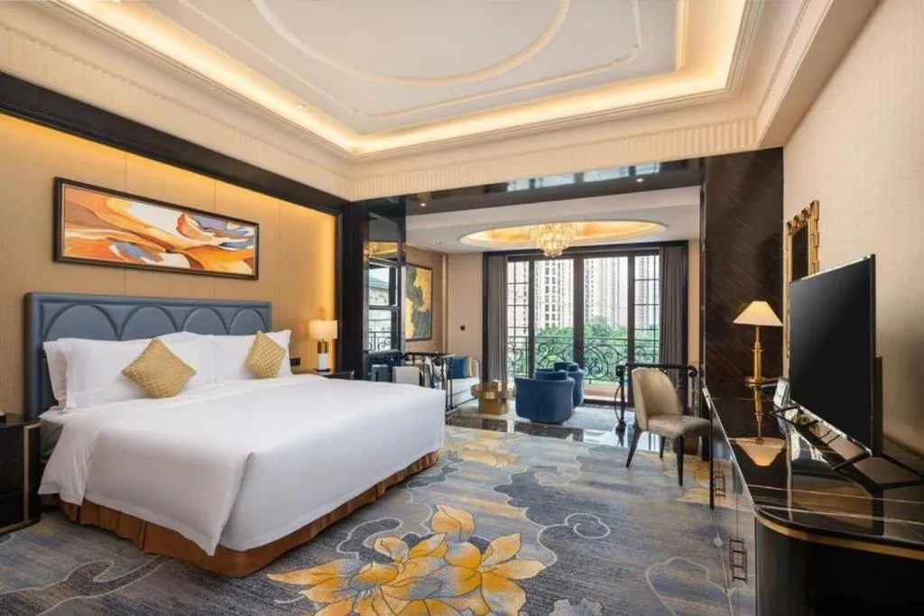 Bed in Chateau StarRiver Guangzhou Peninsula