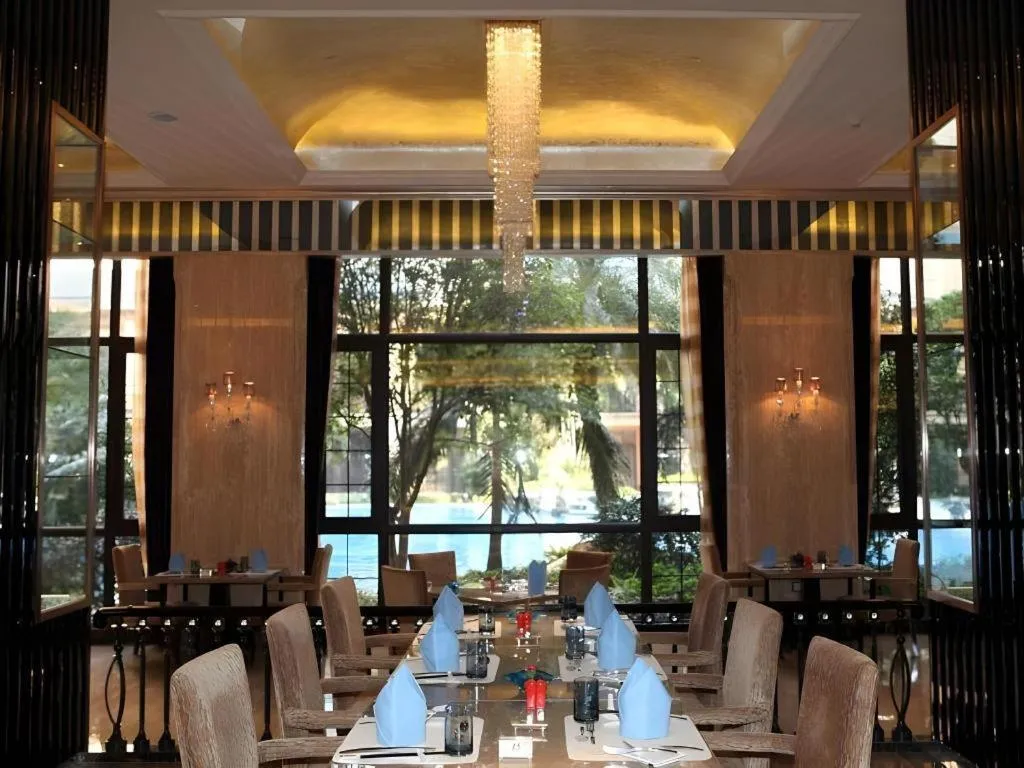 Chateau StarRiver Guangzhou Peninsula