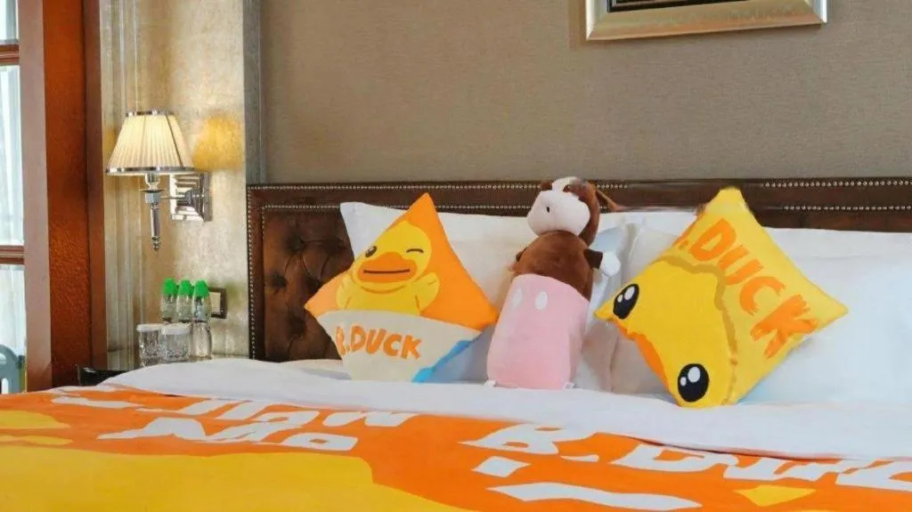 Bed in Chateau StarRiver Guangzhou Peninsula