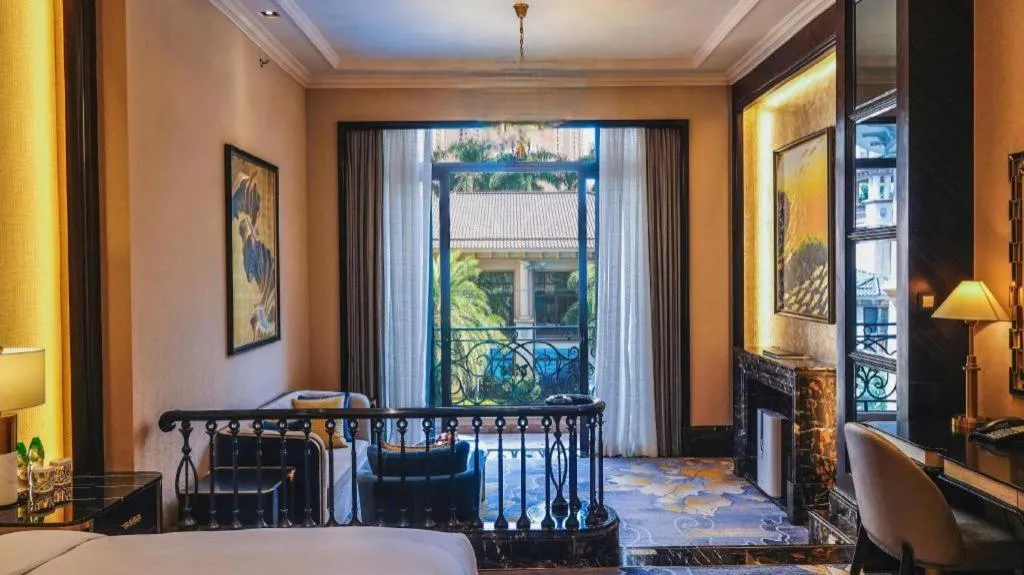 Bed in Chateau StarRiver Guangzhou Peninsula