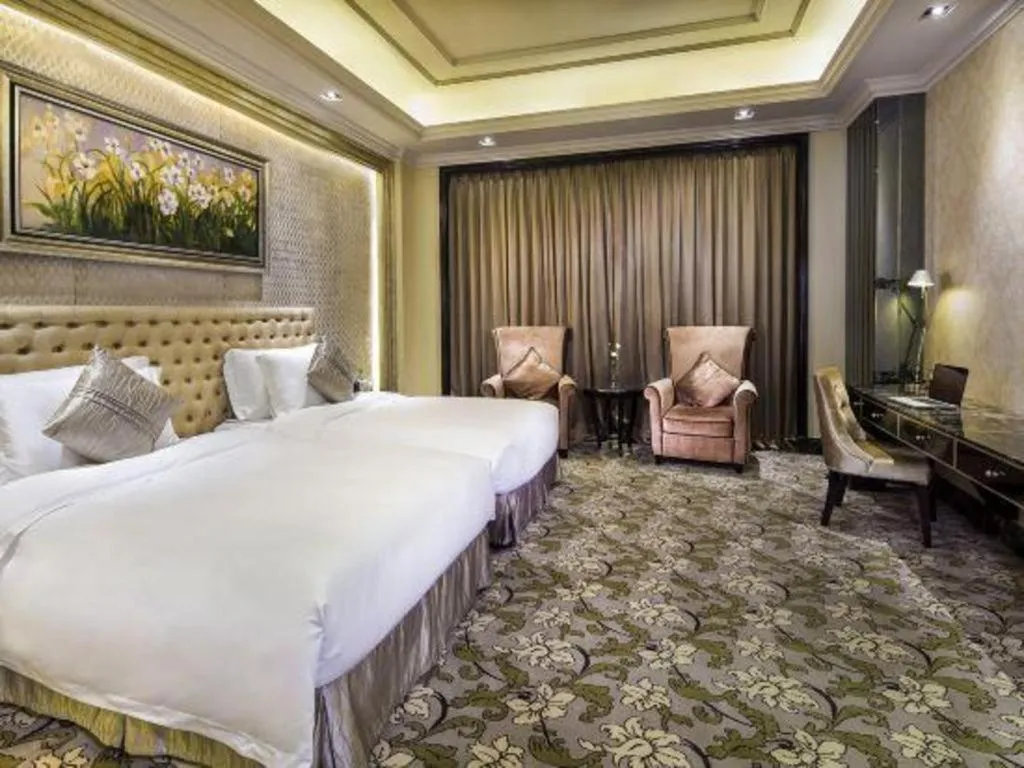Bed in Chateau StarRiver Guangzhou Peninsula