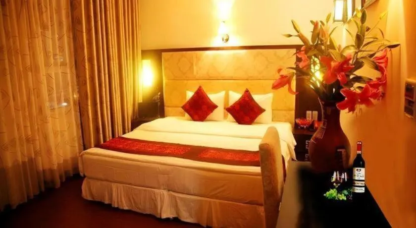 Bed in New Moon Hotel