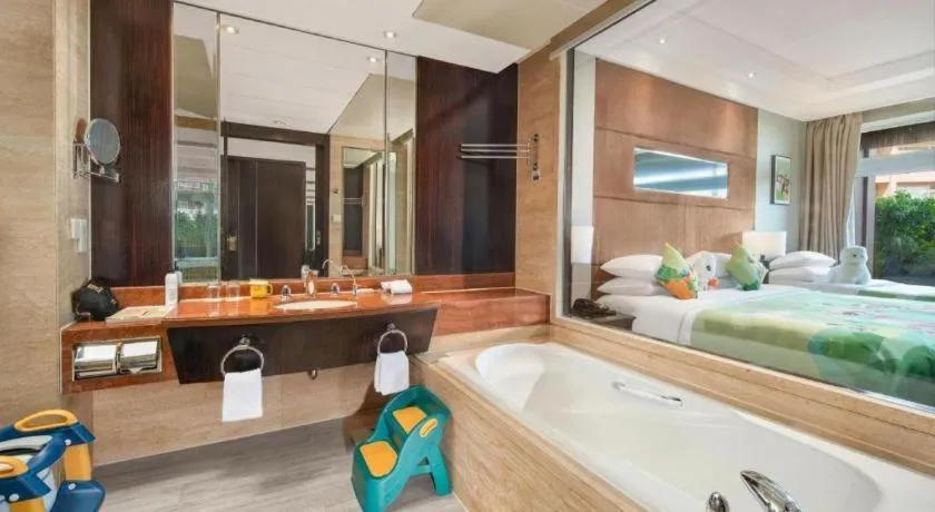 Bed in New Century Grand Hotel Xuzhou