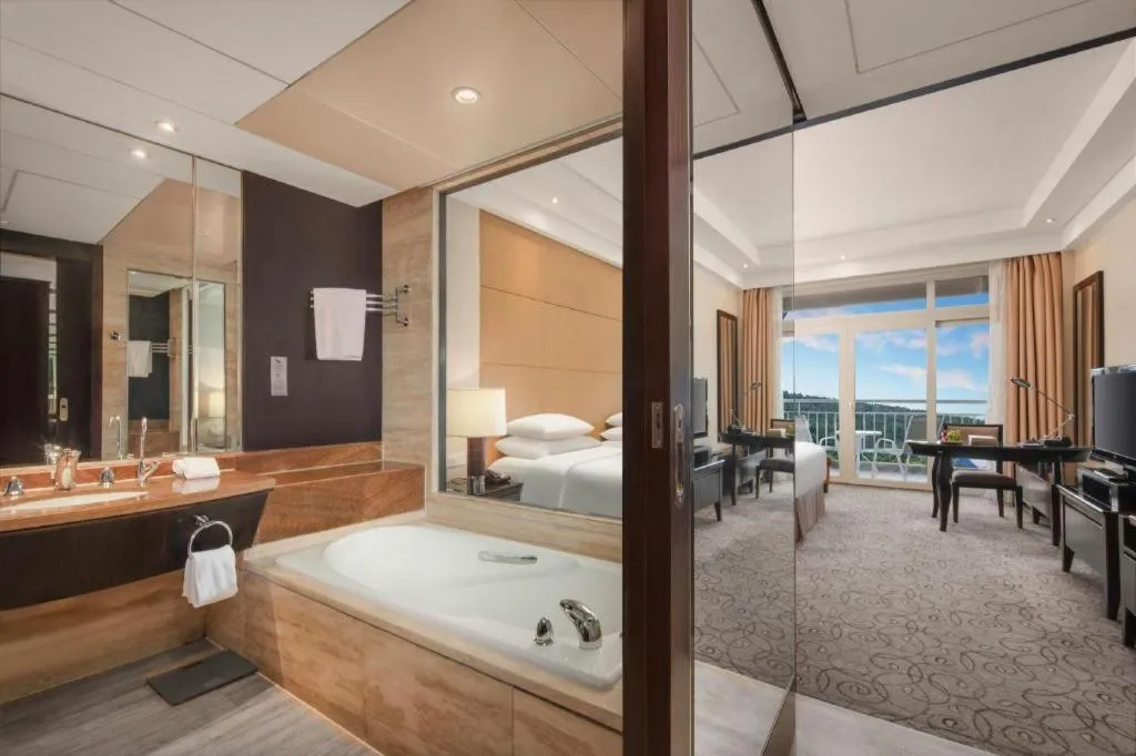 Bed in New Century Grand Hotel Xuzhou