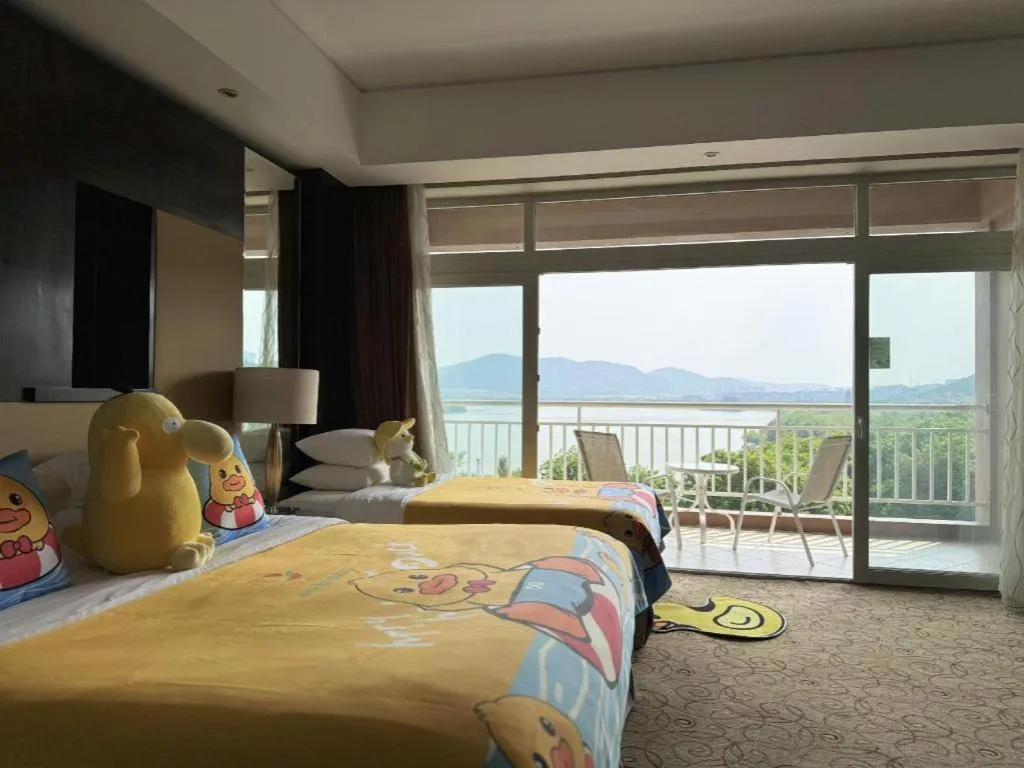 Bed in New Century Grand Hotel Xuzhou