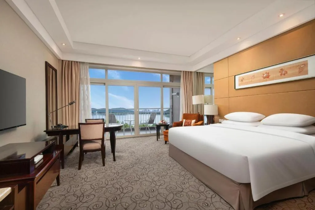 Bed in New Century Grand Hotel Xuzhou