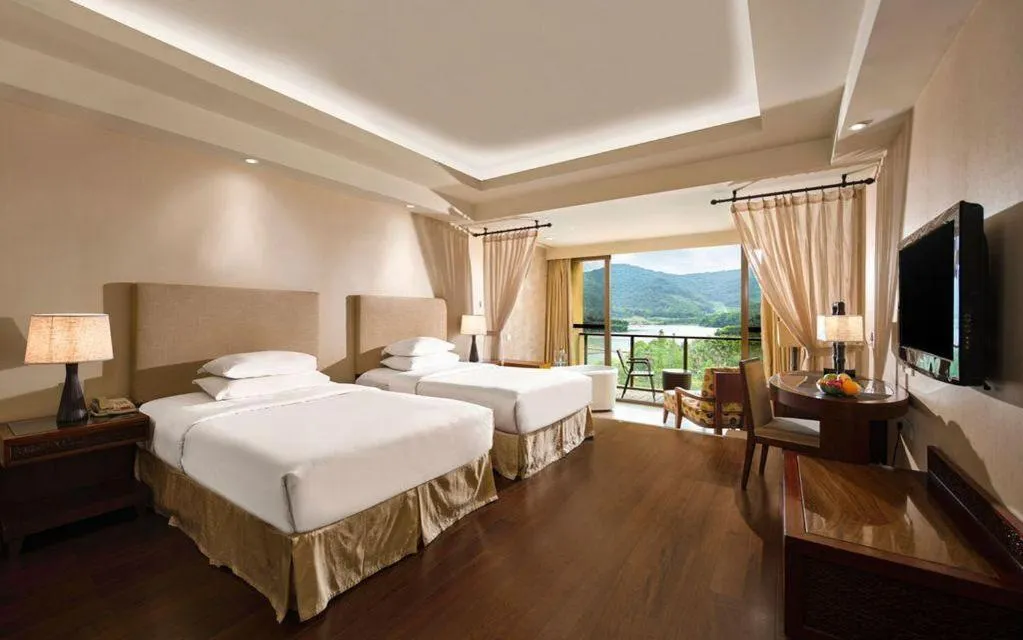 Bed in New Century Resort Jiulong Lake Ningbo