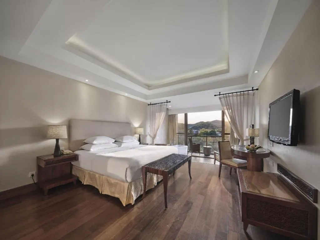 Bed in New Century Resort Jiulong Lake Ningbo