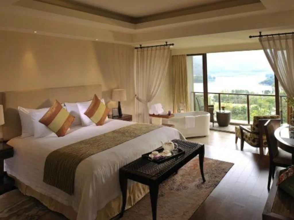 Bed in New Century Resort Jiulong Lake Ningbo