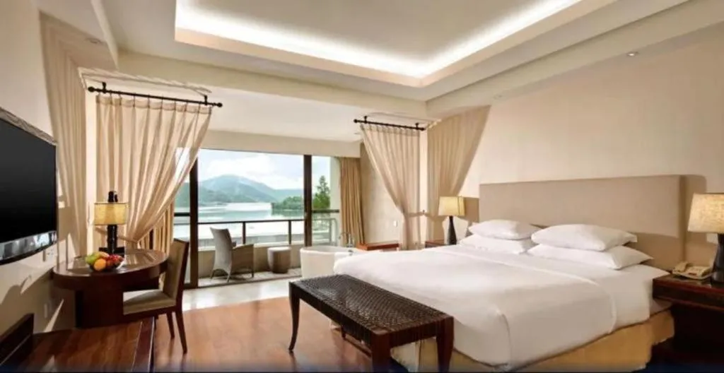Bed in New Century Resort Jiulong Lake Ningbo