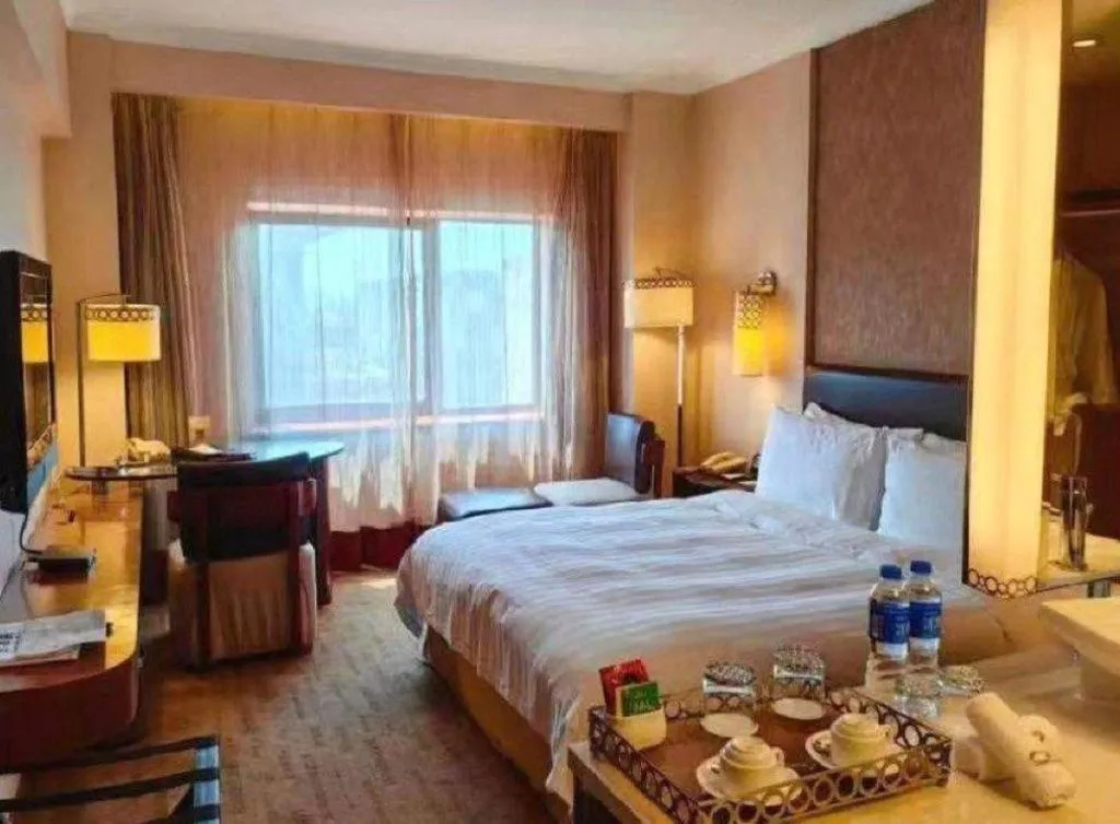 Bed in Xian Grand Noble Hotel