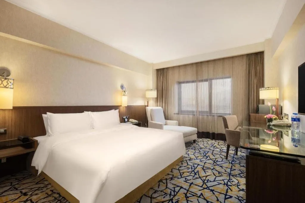 Bed in Xian Grand Noble Hotel