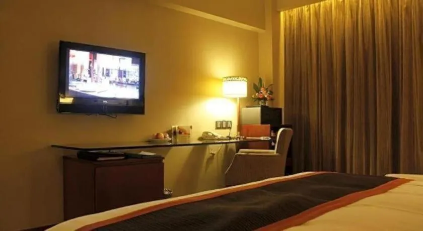 Bed in Xian Grand Noble Hotel