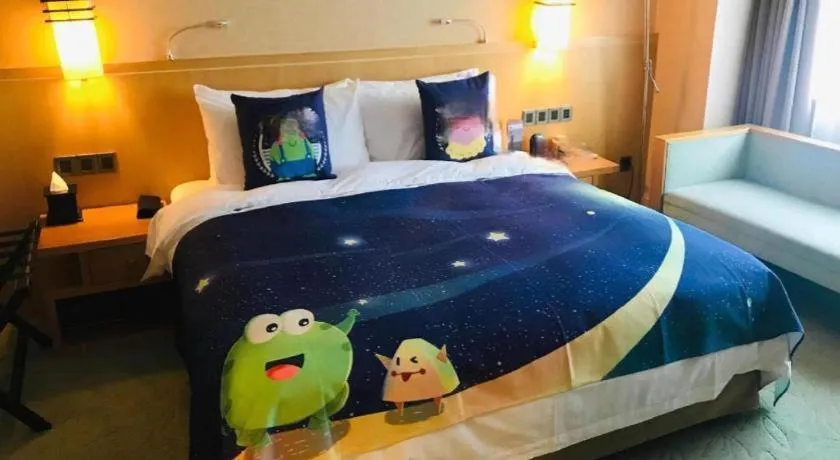 Bed in Xian Grand Noble Hotel