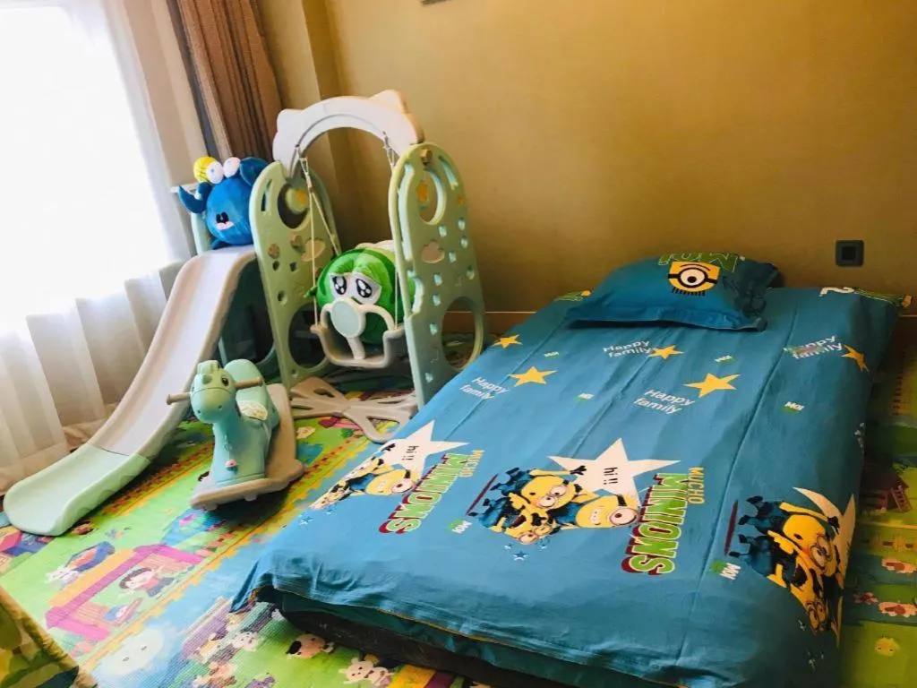 Bed in Xian Grand Noble Hotel