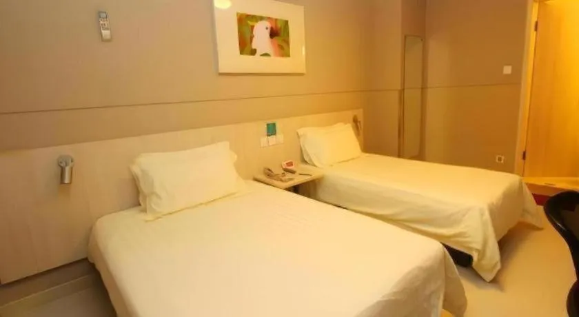 Bed in Jinjiang Inn Zhoushan Putuo Shenjiamen