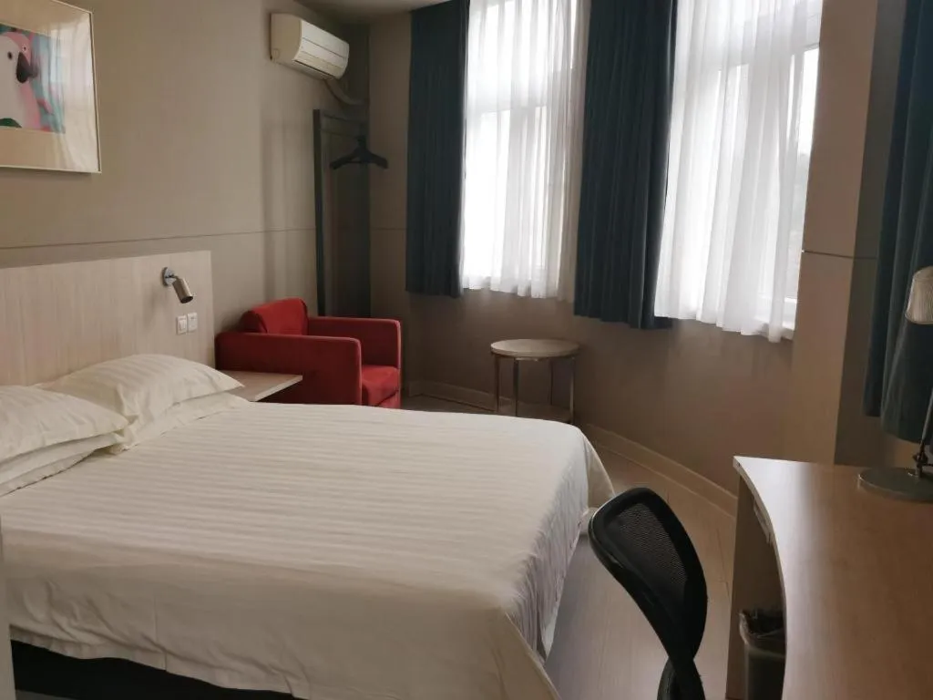 Bed in Jinjiang Inn Zhoushan Putuo Shenjiamen