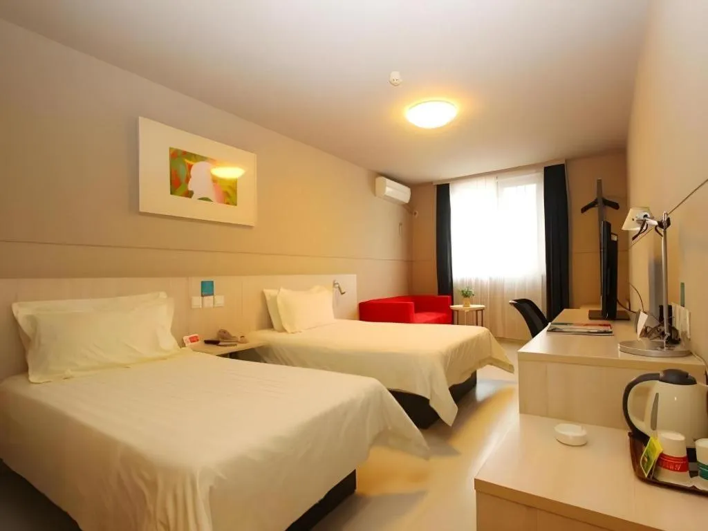 Bed in Jinjiang Inn Zhoushan Putuo Shenjiamen