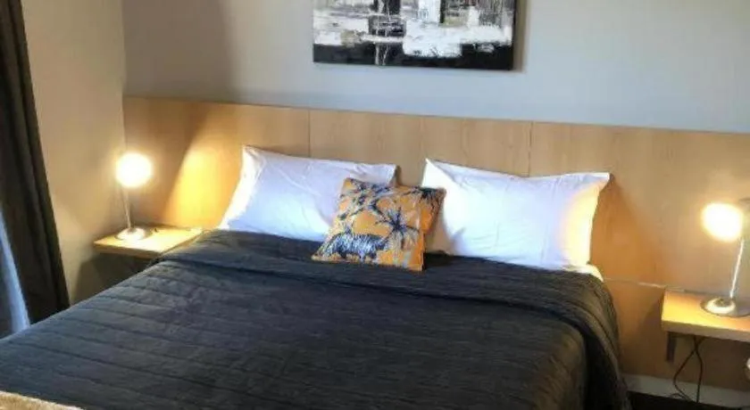 Bed in Christchurch Motel