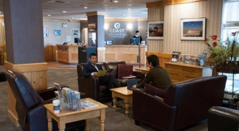 Coast High Country Inn