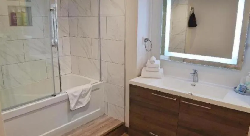 Coast High Country Inn